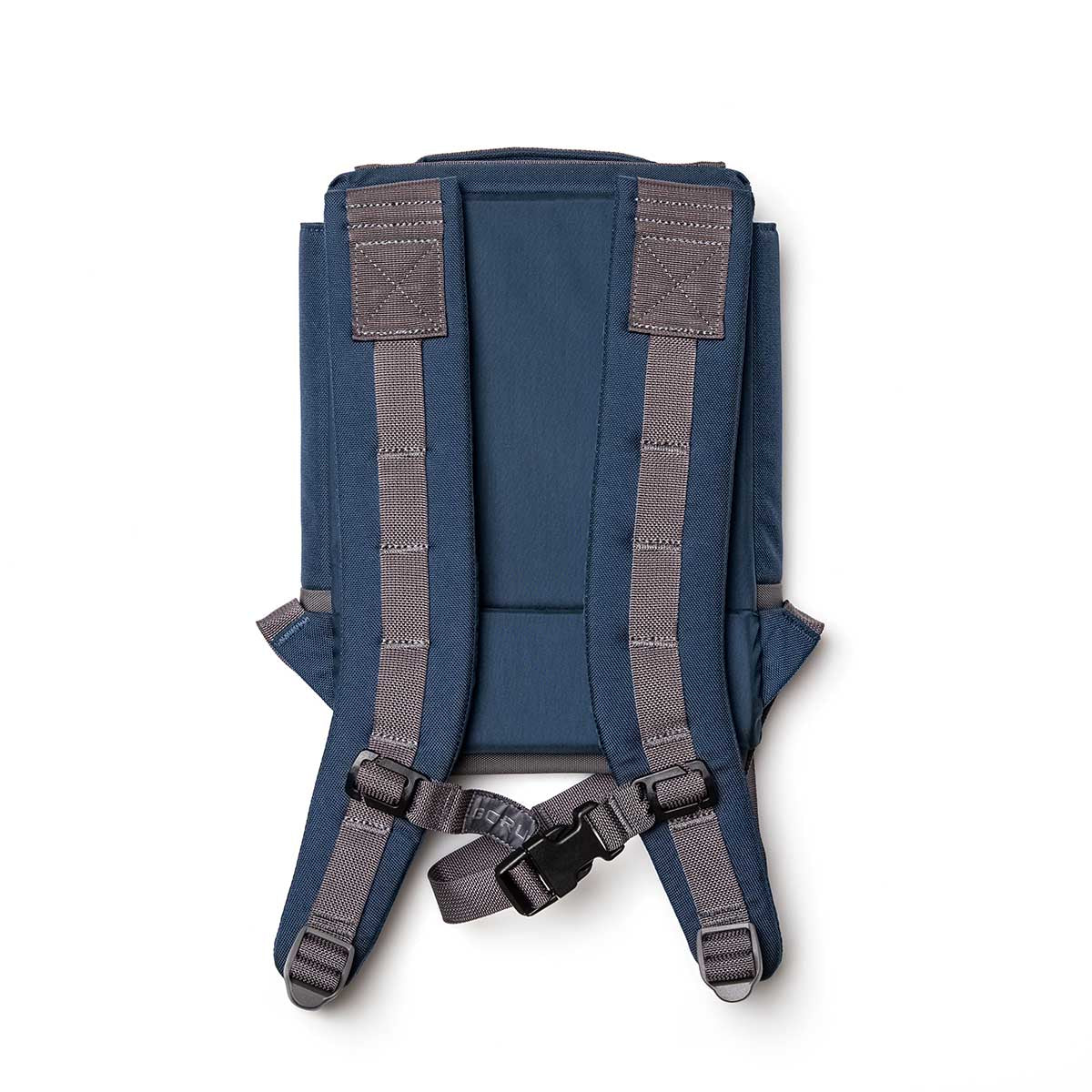 The Ruck Plate Carrier 3.0 features blue and gray fabric backpack straps with a black buckle, depicted on a white background.