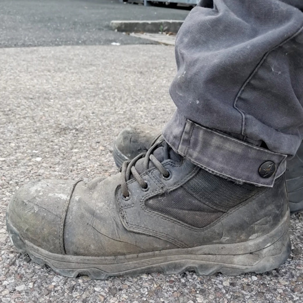 A person wearing MACV-2 Safety Boot - 8