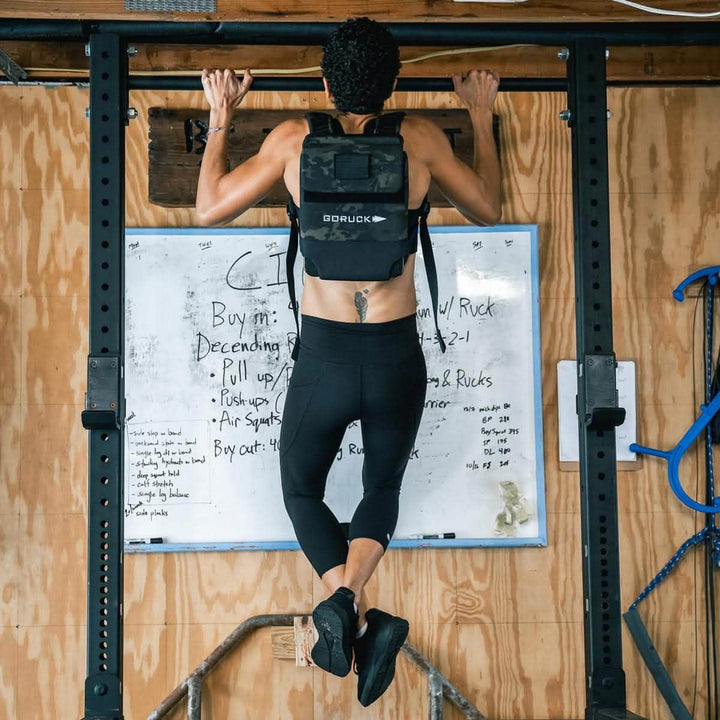 Woman working out in Cropped Training Leggings Pocket Black